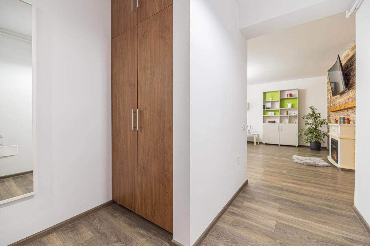 Apartament 2 Camere Narcis Brasov Luaran gambar