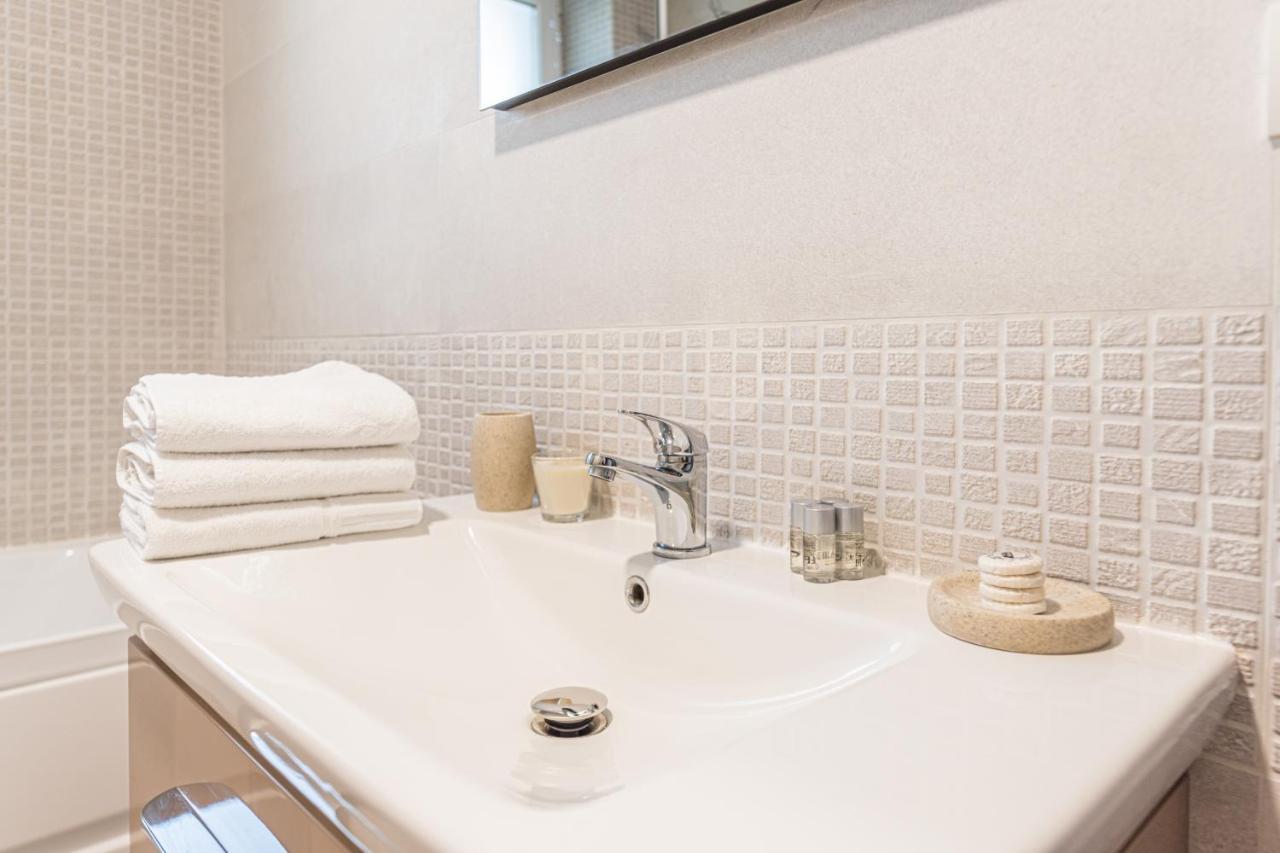 Apartament 2 Camere Narcis Brasov Luaran gambar